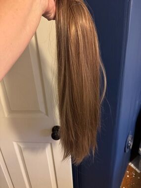 Carmel blonde  Straight Clip-In Hair Topper